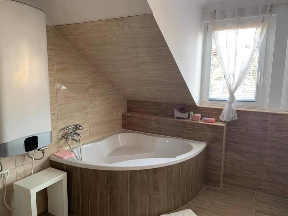 Charming Apartment Fot 외부 사진